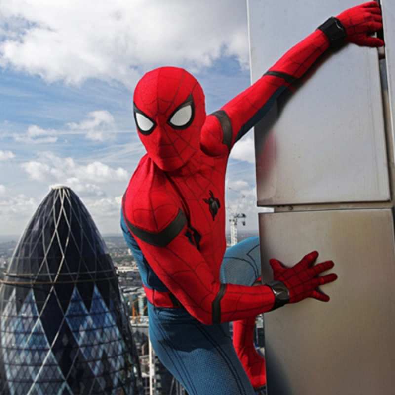 Открытка Человек паук в Лондоне  марвел герои  Қайырлы таң 