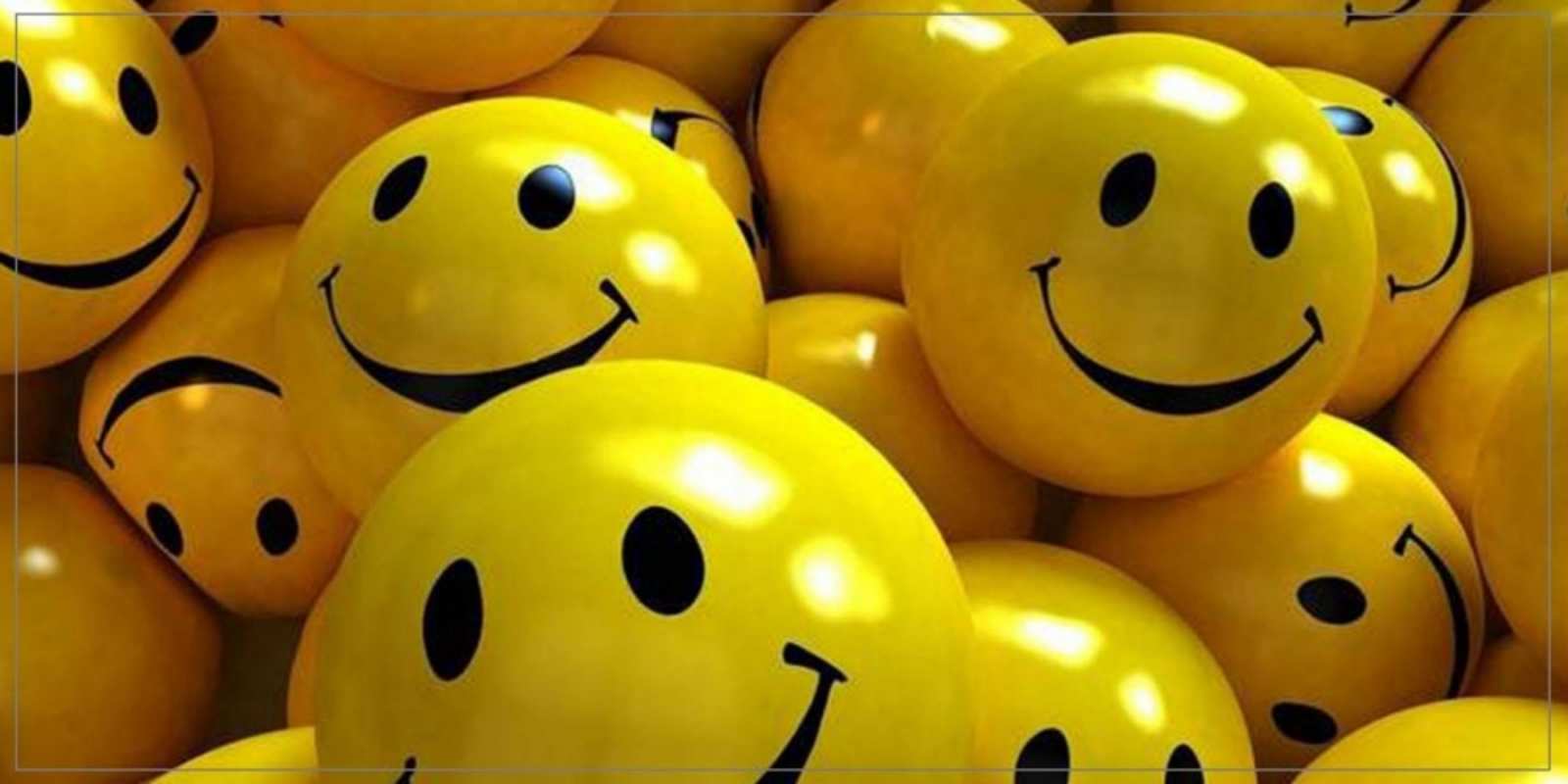 Открытка привет смайлы с имененм смайл Сәлем 