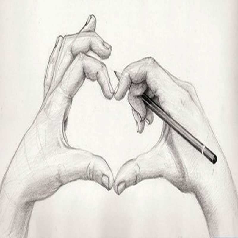 Открытка сердце из рук 1 карандашом 1 сені құшақтағым келеді 