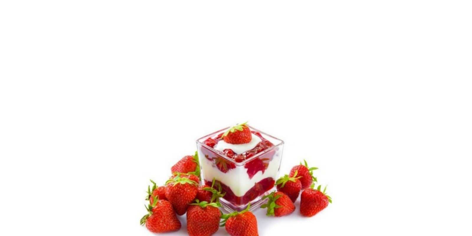 Открытка клубничный десерт клубника, сливки Қайырлы таң 