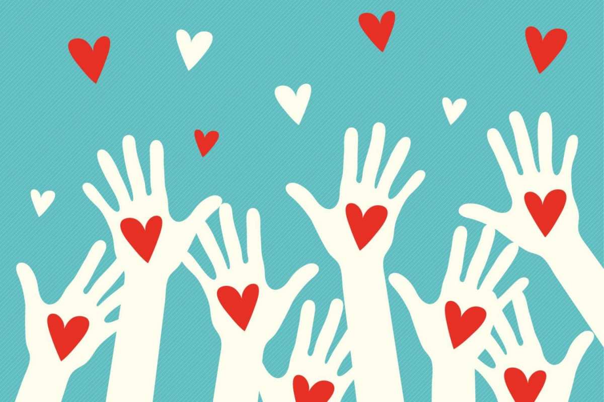 Открытка руки с сердцами  с днем волонтера  Еріктілер күні құтты болсын 