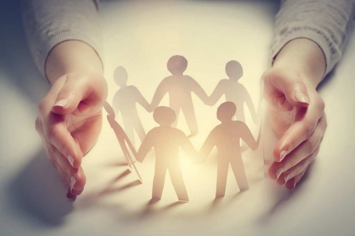 Открытка помощь людям  С днем волонтера  Еріктілер күні құтты болсын 