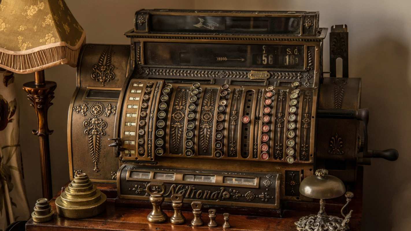 Открытка древний калькулятор счетная машина  с днем бухгалтера  бухгалтер күні құтты болсын 