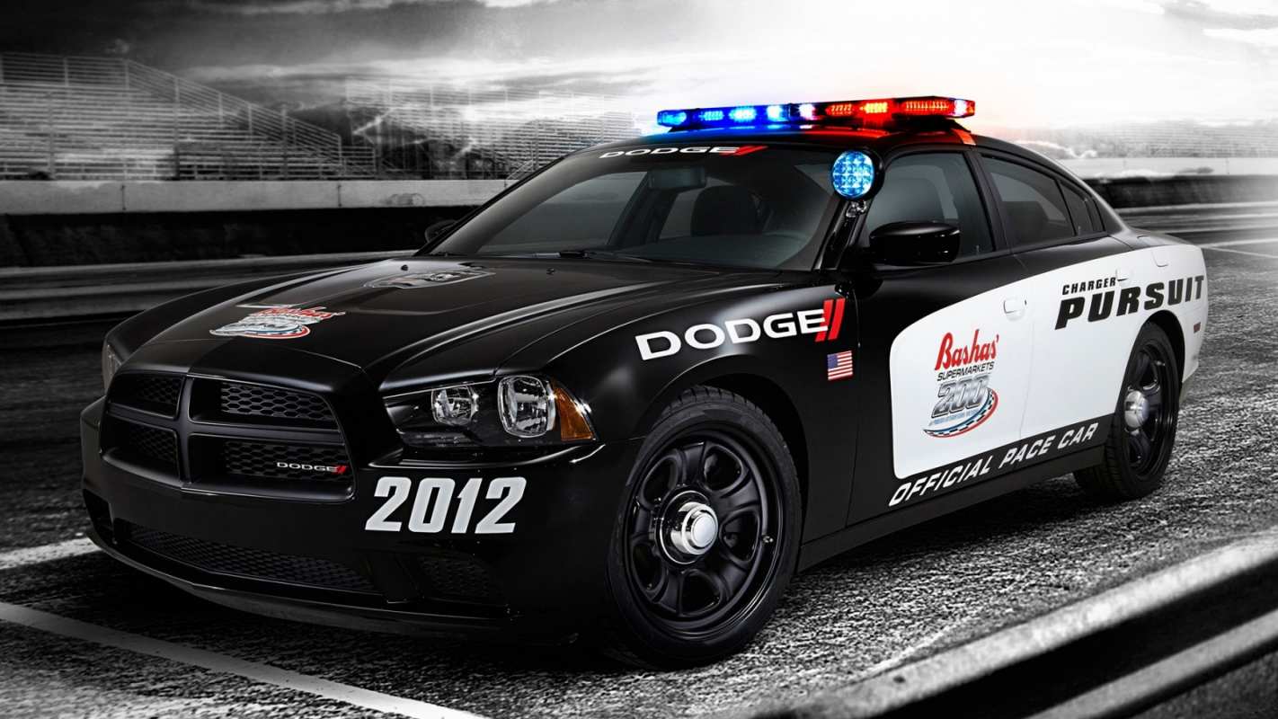 Открытка полицейская машина додж  полиция  Полиция күні құтты болсын 