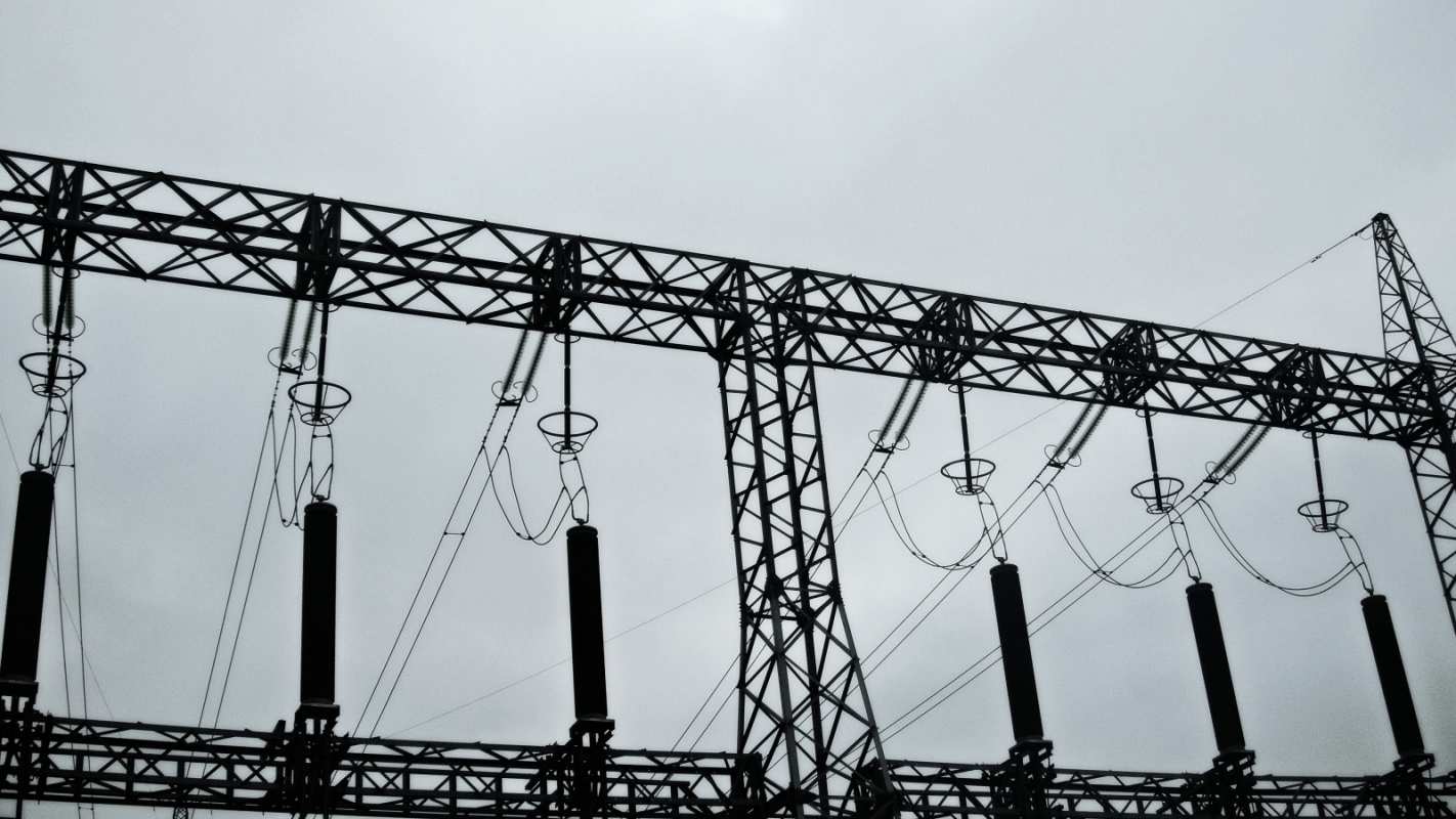 Открытка изоляторы  энергетика  Қуанышты энергия күні 