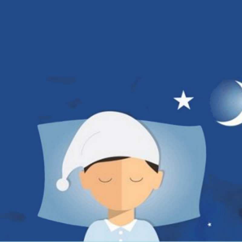 Открытка человек в пижаме ложится спать  подушка и шапочка  Қайырлы түн 