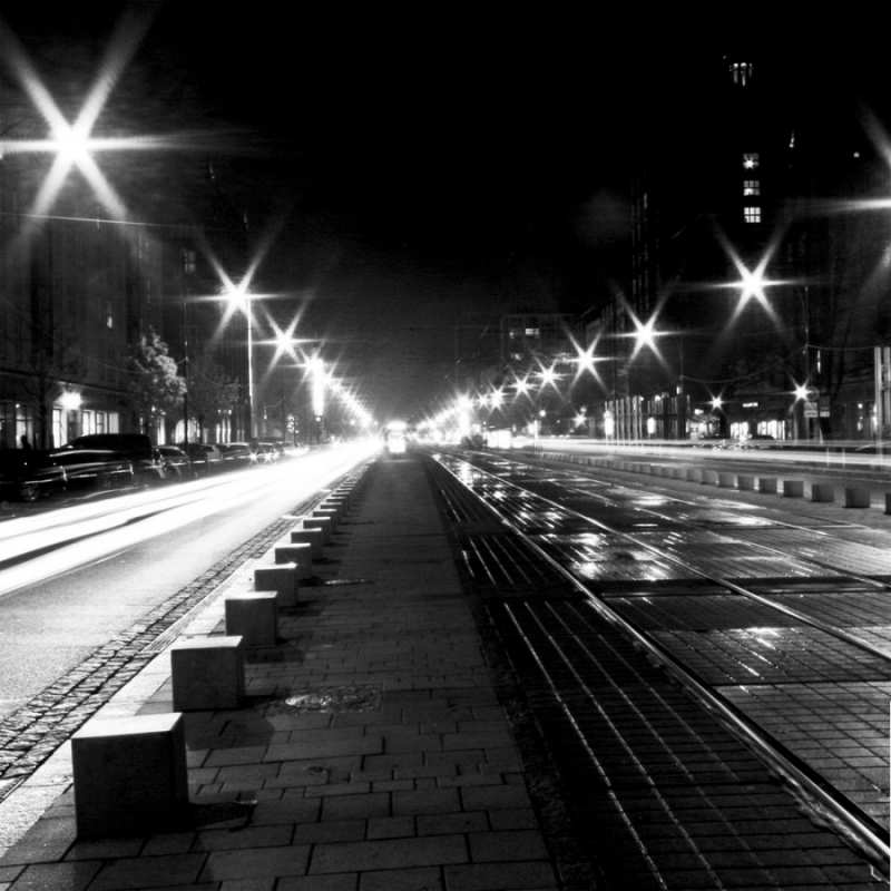 Открытка пустынная улица  ночной проспект  Мұңайма 